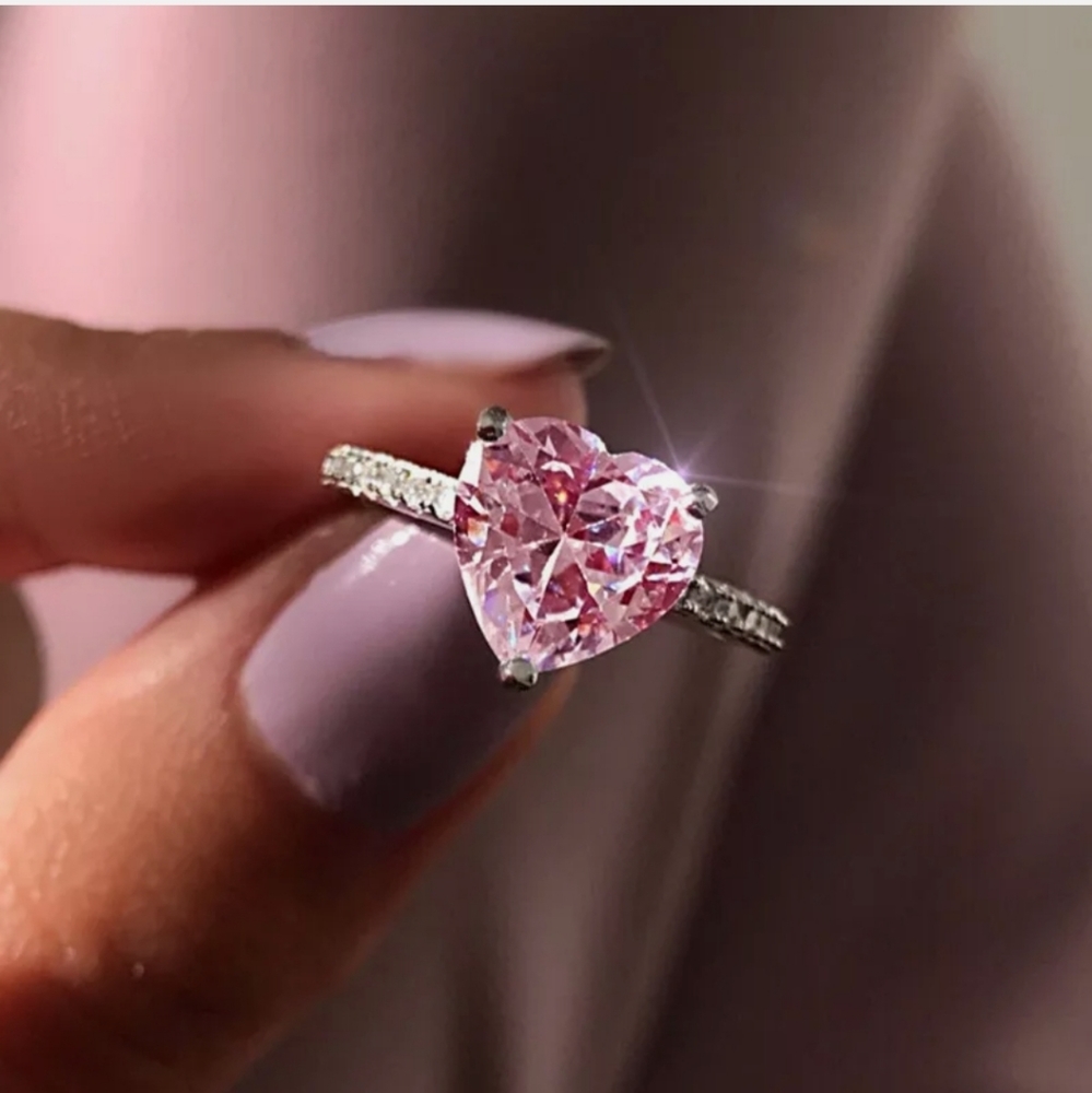 New Elegant Pink Sapphire Heart Ring